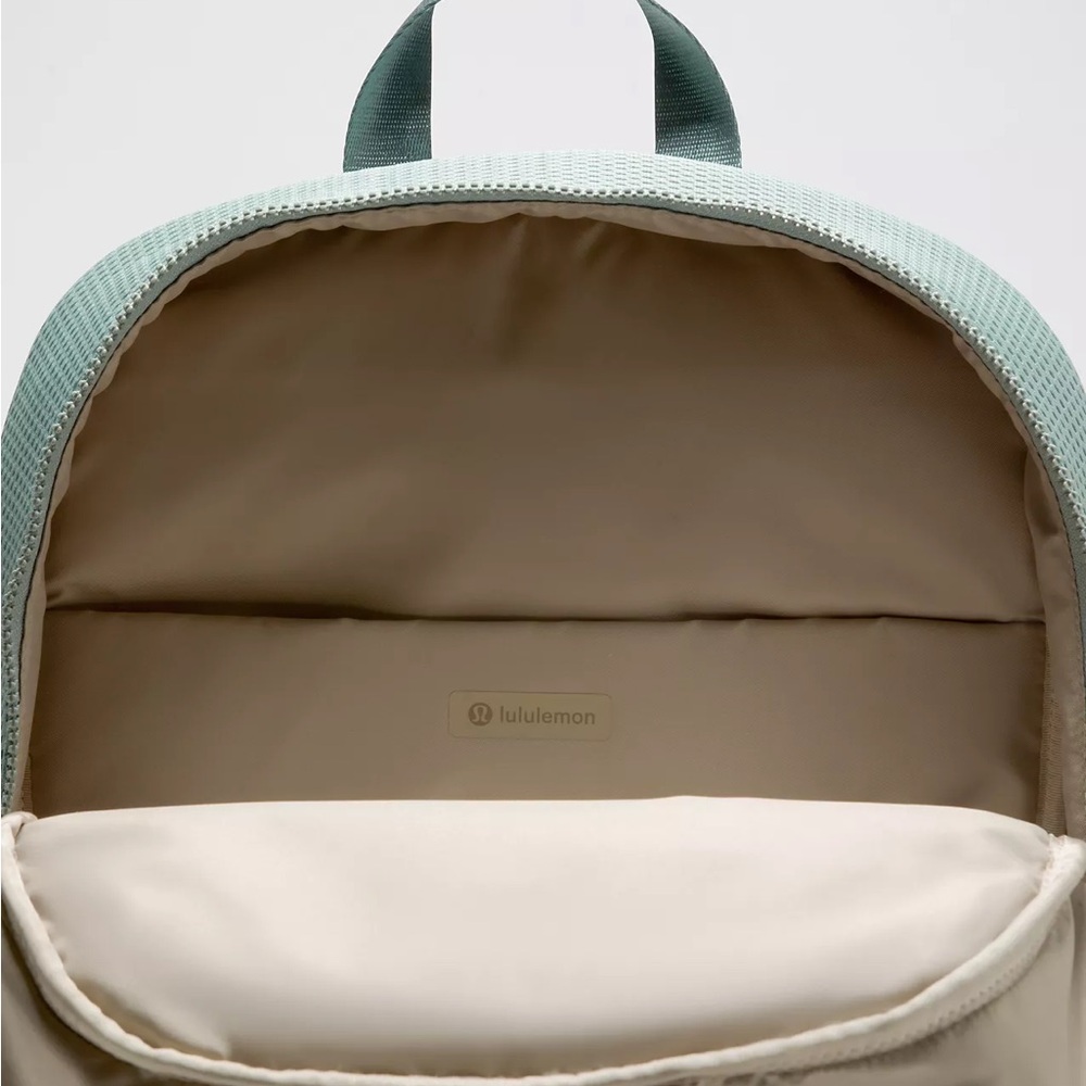 Lululemon Everywhere Backpack 22L Knit Mesh- Crater Blue - Picture 10 of 11